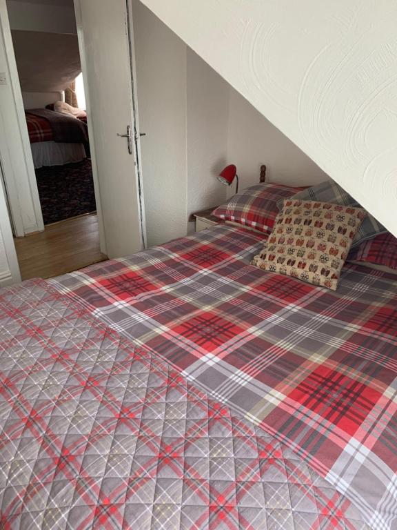 Sarnia holiday flats room 2